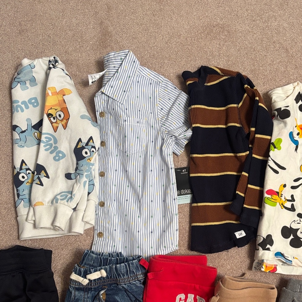 Bundle of boys gap, Mickey Mouse, Spider-Man, jeans - Picture 5 of 6